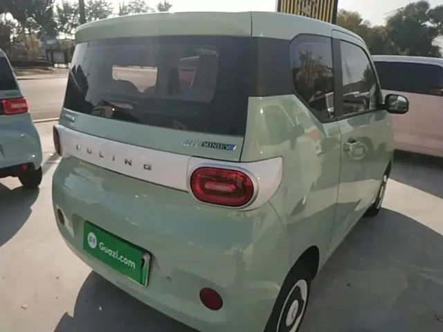 Wuling Hongguang Mini EV — Фото автомобиля 6