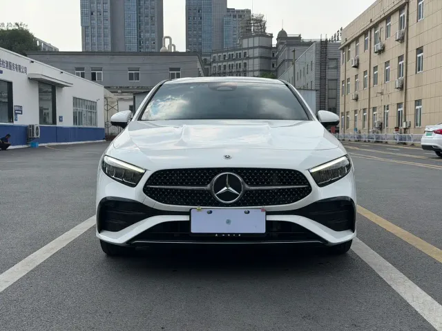 Mercedes-Benz A-Class — Фото автомобиля 2
