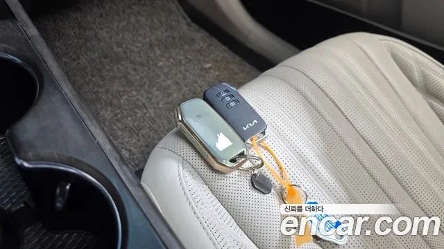 Kia K8 Hybrid — Фото автомобиля 22