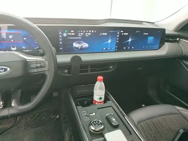 Ford Mondeo — Фото автомобиля 12