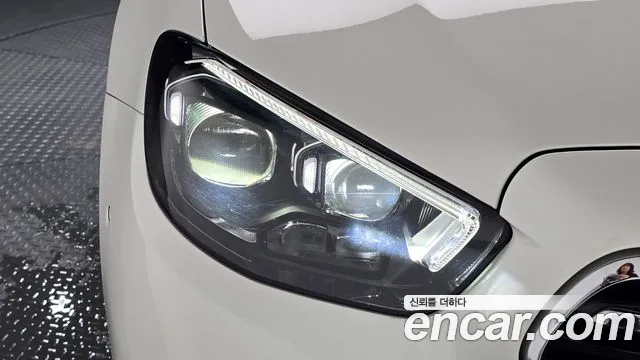 Mercedes-Benz E-Class — Фото автомобиля 17
