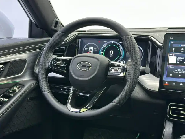 GAC Trumpchi GS8 — Фото автомобиля 18