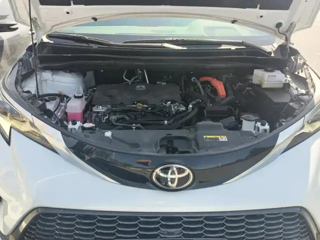 Toyota Granvia — Фото автомобиля 10