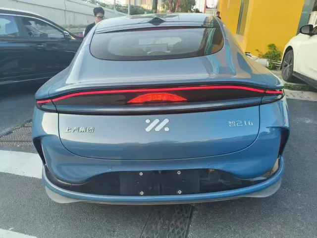 IM Motors L6 — Фото автомобиля 7
