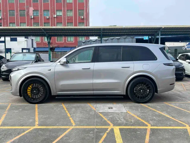 Li Auto L9 — Фото автомобиля 3