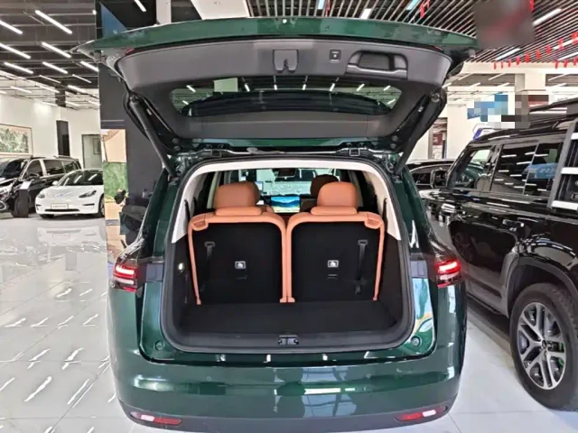 Leapmotor C16 — Фото автомобиля 18
