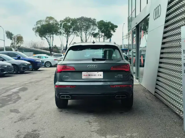 Audi Q5L — Фото автомобиля 4