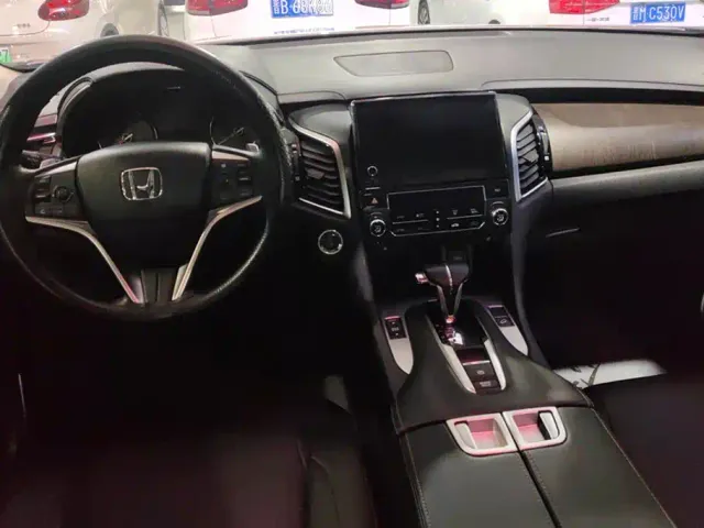 Honda Avancier — Фото автомобиля 12