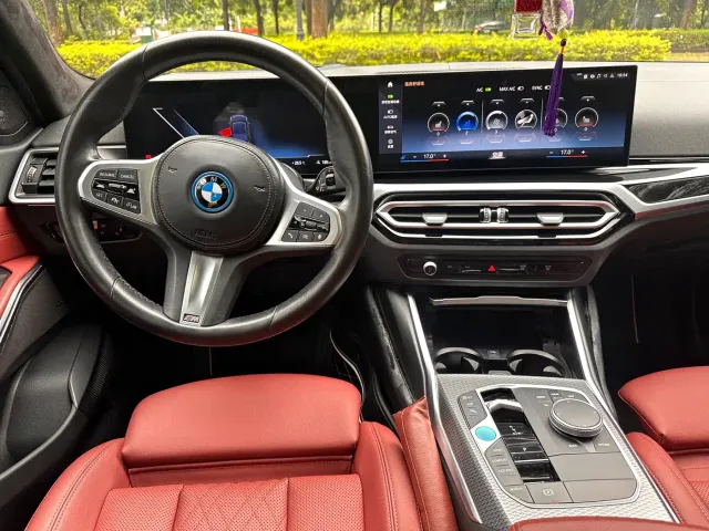 BMW i3 — Фото автомобиля 9