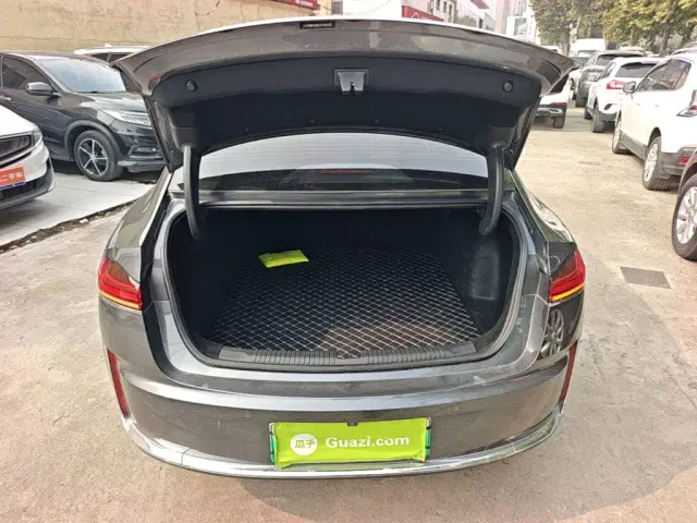 Roewe M7 DMH — Фото автомобиля 18