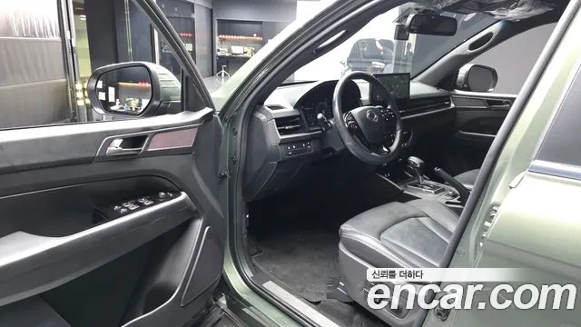 KG_Mobility_Ssangyong Rexton Новый Rexton Sport Khan Дизель 2.2 4WD — Фото автомобиля 10