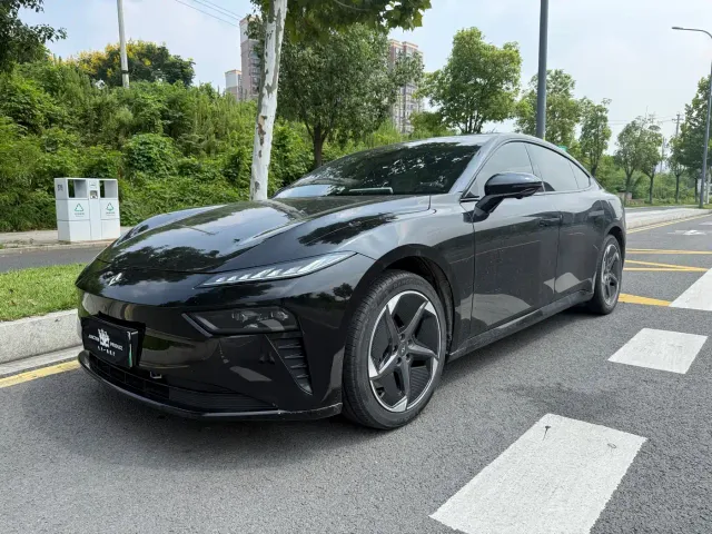 Фотография автомобиля — Dongfeng eπ 007