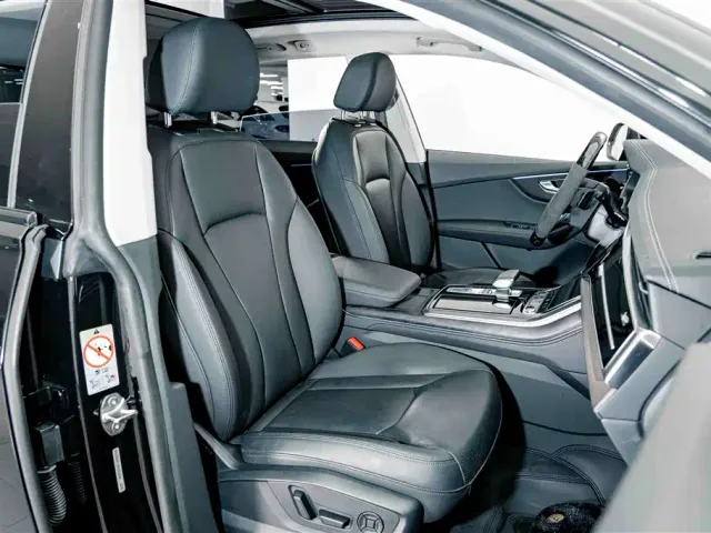 Audi Q8 — Фото автомобиля 21