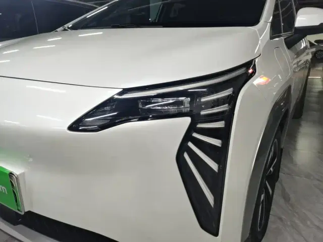 GAC Aion Y — Фото автомобиля 23
