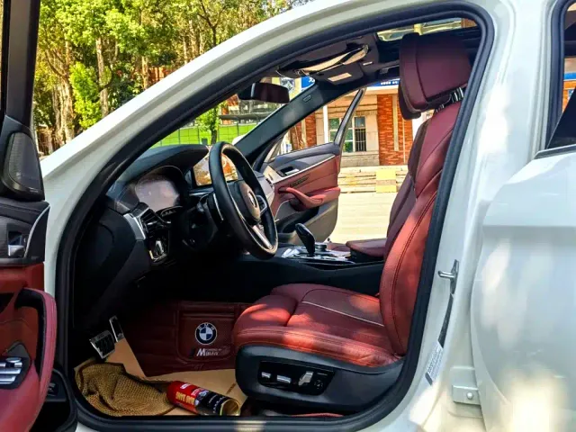 BMW 5 Series — Фото автомобиля 9