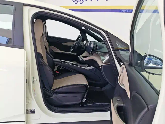 BYD Dolphin — Фото автомобиля 8