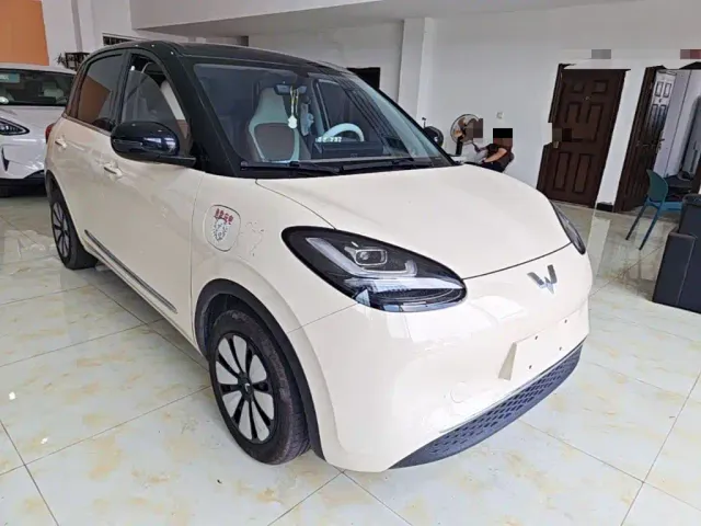 Wuling Bingo — Фото автомобиля 3