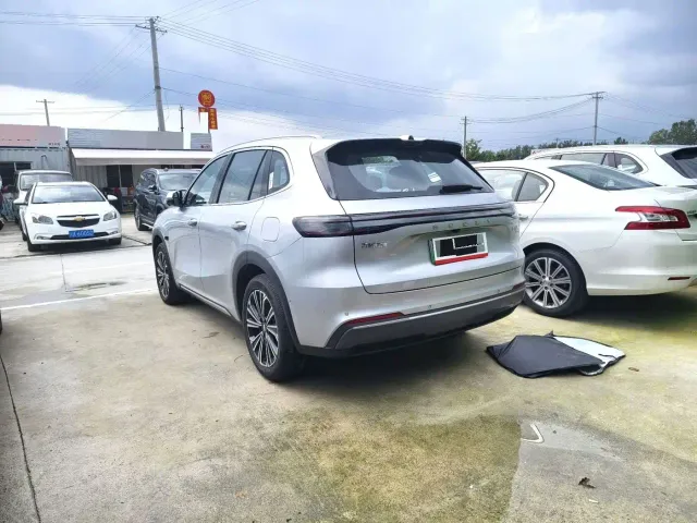 Geely Galaxy Starship 7 EM-i — Фото автомобиля 7