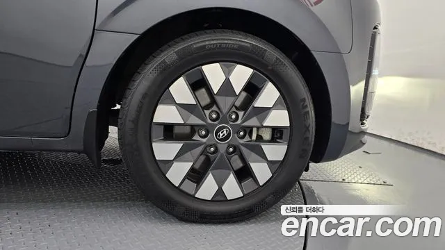 Hyundai Staria Staria 4WD Lounge 9 мест — Фото автомобиля 19