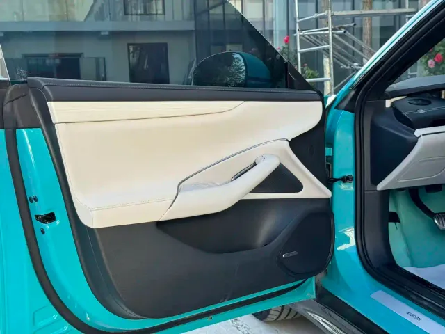Xiaomi SU7 — Фото автомобиля 4