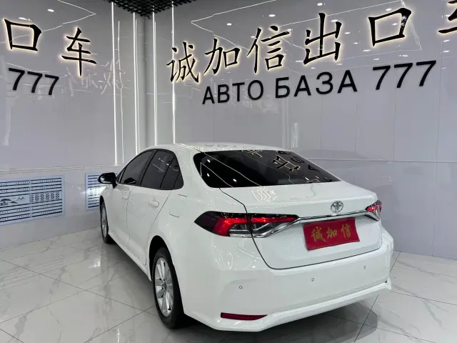 Toyota Corolla — Фото автомобиля 6