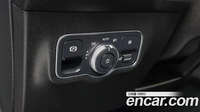 Mercedes-Benz GLB-Class — Фото автомобиля 25