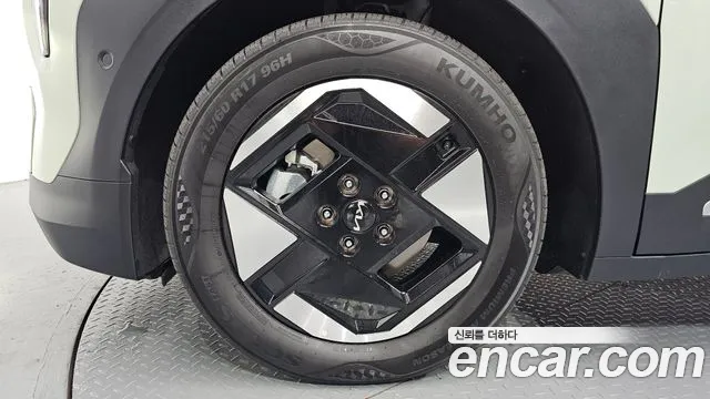 Kia EV3 — Фото автомобиля 5