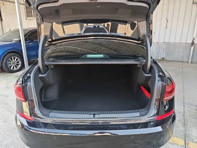 Volkswagen Passat — Фото автомобиля 18