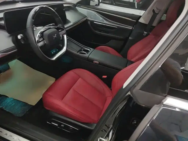 Xpeng P7 — Фото автомобиля 14