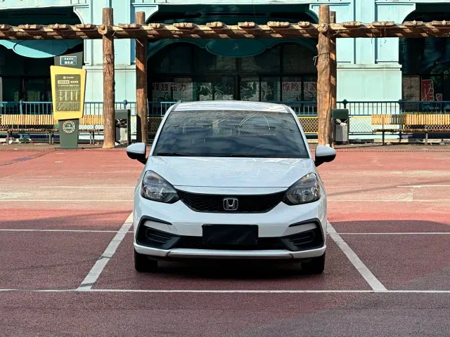 Honda Fit — Фото автомобиля 2
