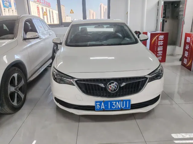 Buick Excelle — Фото автомобиля 2