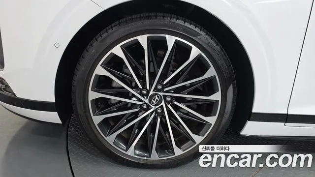 Hyundai Grandeur Grandeur (GN7) 3.5 Бензин 4WD — Фото автомобиля 5
