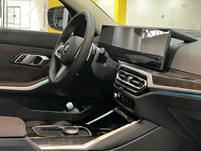 BMW 3 Series — Фото автомобиля 4