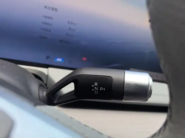 Geely Galaxy E8 — Фото автомобиля 10