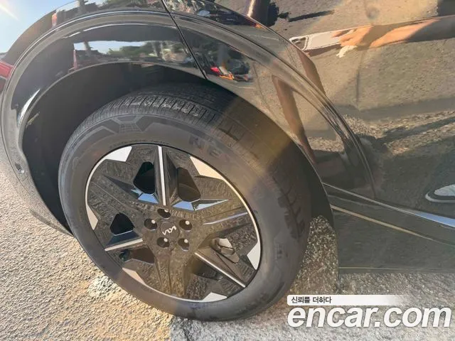 Kia EV6 — Фото автомобиля 8