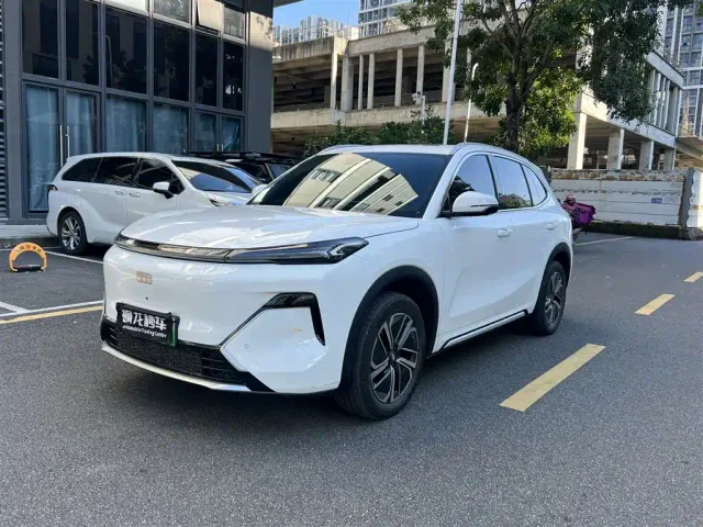 Фотография автомобиля — Geely Galaxy Starship 7 EM-i