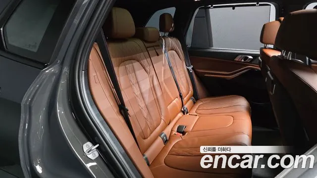 BMW X5 xDrive 40i M Sport Pro — Фото автомобиля 11