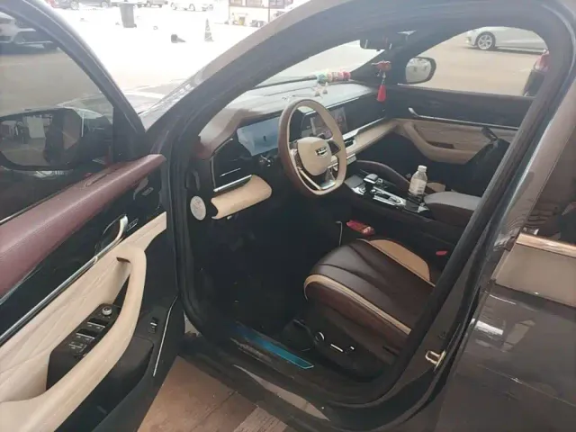 Geely Xingyue L — Фото автомобиля 15