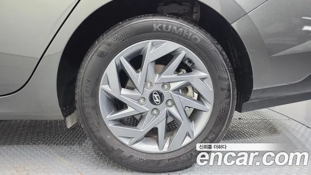 Hyundai Avante CN7 — Фото автомобиля 6