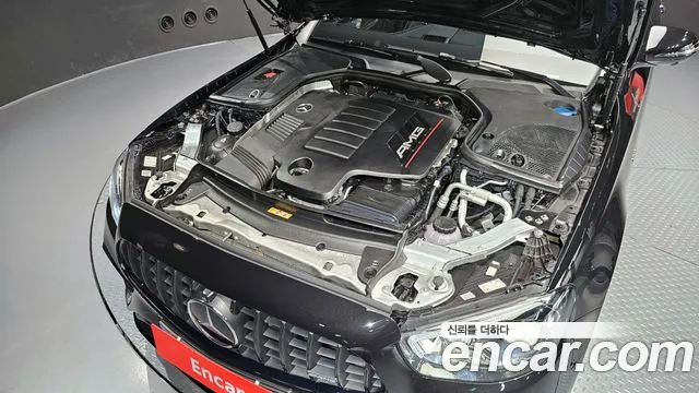 Mercedes-Benz E-Class — Фото автомобиля 6