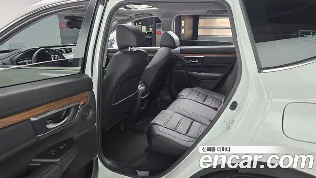 Honda CR-V 5th Gen — Фото автомобиля 17