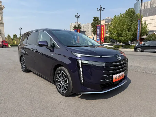 GAC Trumpchi E8 — Фото автомобиля 3