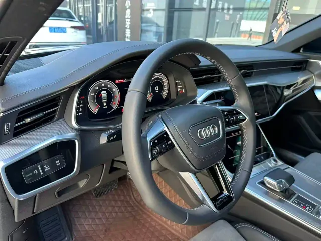 Audi A6L — Фото автомобиля 21