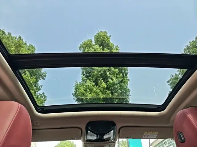 BMW iX3 — Фото автомобиля 17