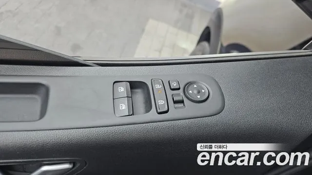 Hyundai Staria Staria — Фото автомобиля 30