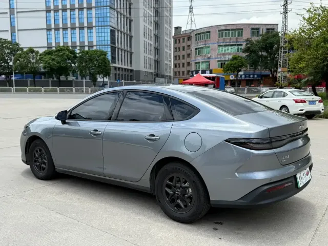 BYD Seal 05 DM-i — Фото автомобиля 7