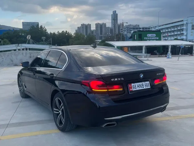 BMW 5 Series — Фото автомобиля 7
