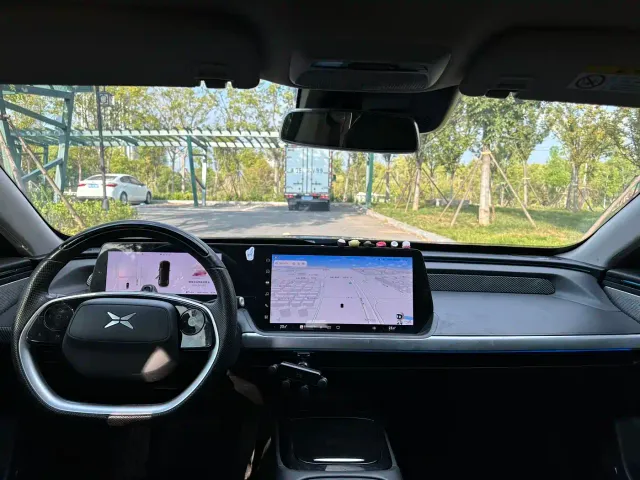 Xpeng P7 — Фото автомобиля 3