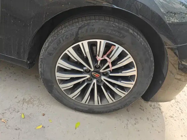Hongqi H7 — Фото автомобиля 6