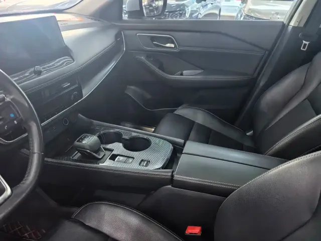 Nissan X-Trail — Фото автомобиля 7